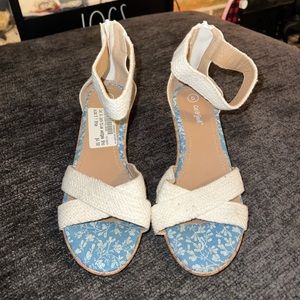 💛5/$25💛 Cat & jack heels